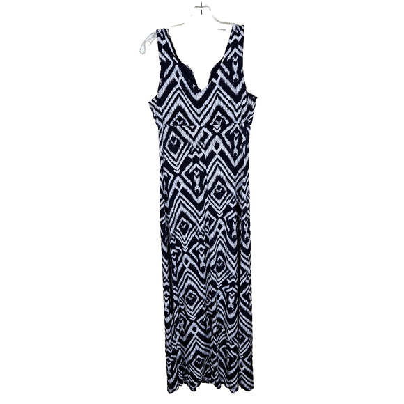 dressbarn Monochrome Geometric Maxi Dress - Picture 13 of 14